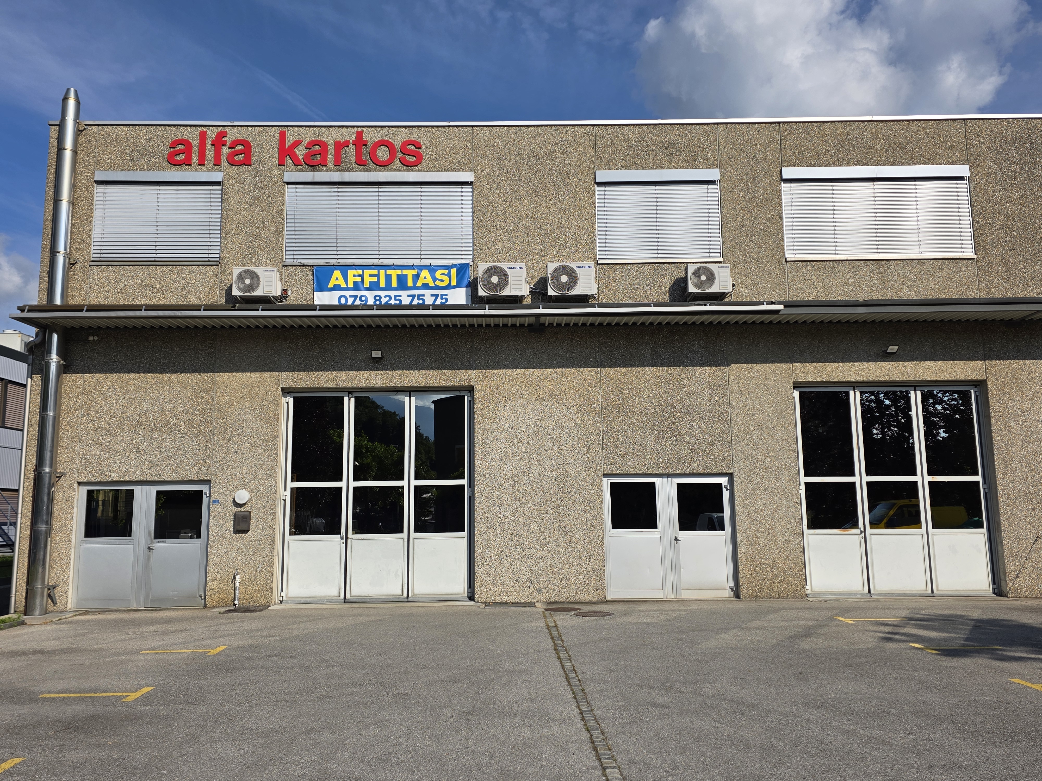 Esterno edificio commerciale Losone